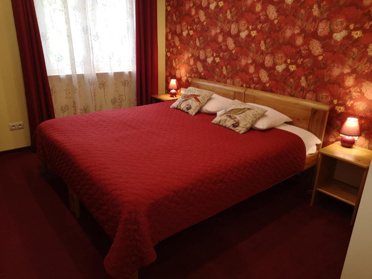 Hotel Senlici เยลกาวา ภายนอก รูปภาพ