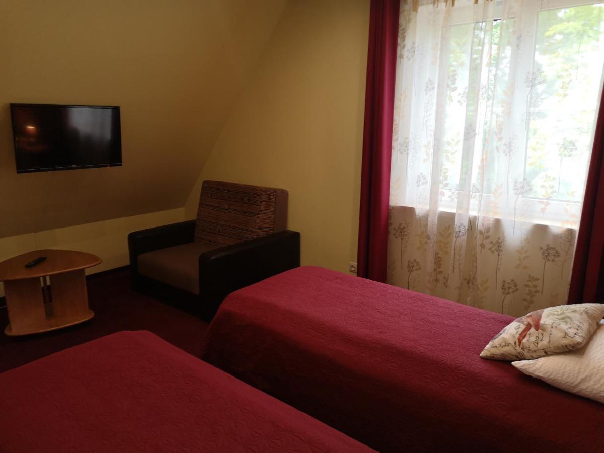 Hotel Senlici เยลกาวา ภายนอก รูปภาพ