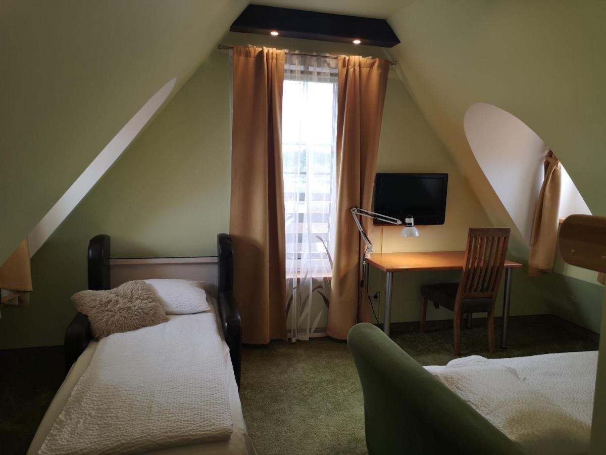 Hotel Senlici เยลกาวา ภายนอก รูปภาพ